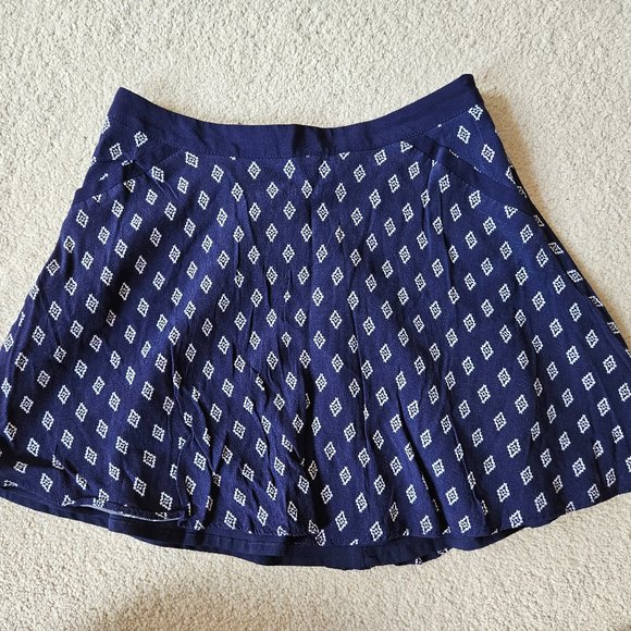 Crop Top & Skirt Coordinating Set - Picture 2 of 14